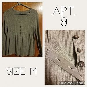 Apt. 9 sweater size medium